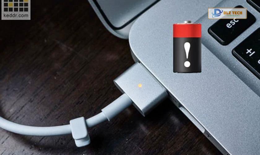 Vì sao MacBook không hoạt động khi rút sạc?