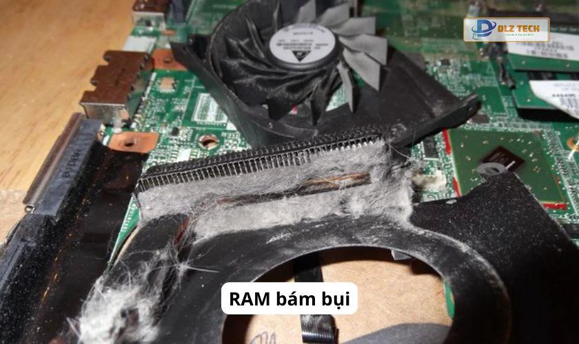 Những nguyên nhân làm laptop bị treo logo