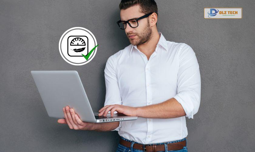Trọng lượng laptop 2.3 kg trở xuống cho sinh viên du lịch