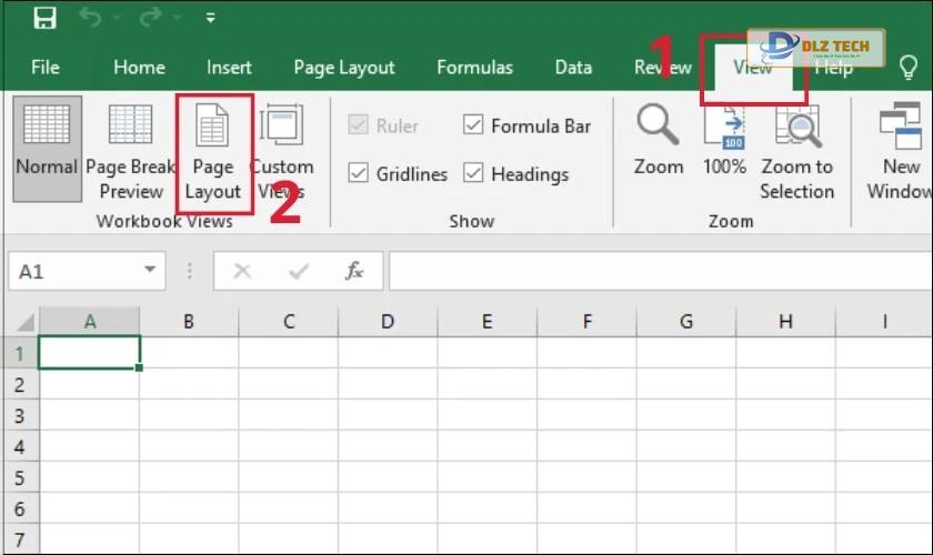 Mở thẻ View và chọn mục Page Layout trên thanh công cụ