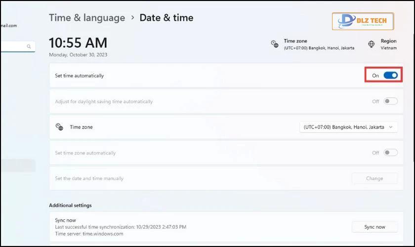 Bật chế độ Set automatically trong cài đặt của máy tính