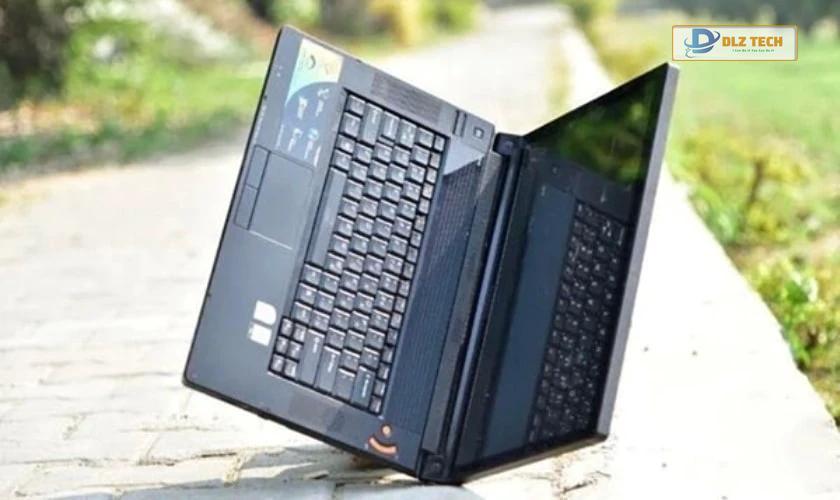 Tác động vật lý từ bên ngoài vào ổ cứng