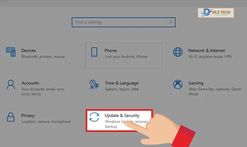 Kéo xuống và chọn vào Windows Update, chọn tiếp vào Recovery