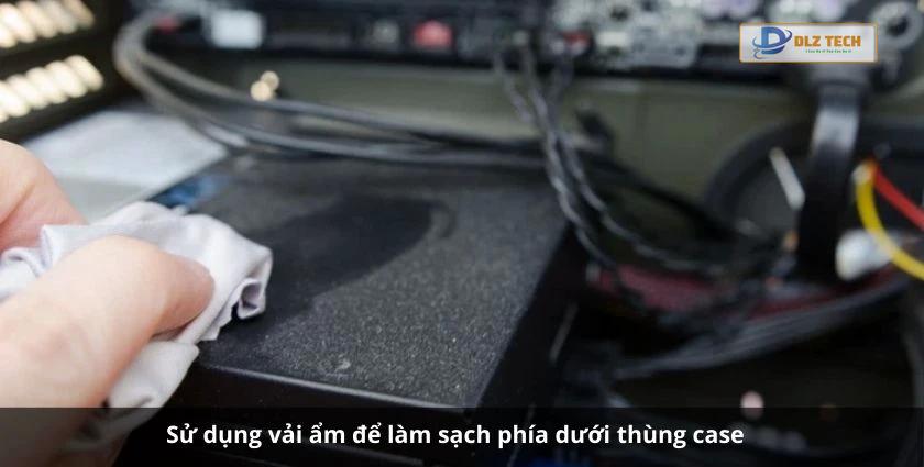 Phần dưới của thùng case