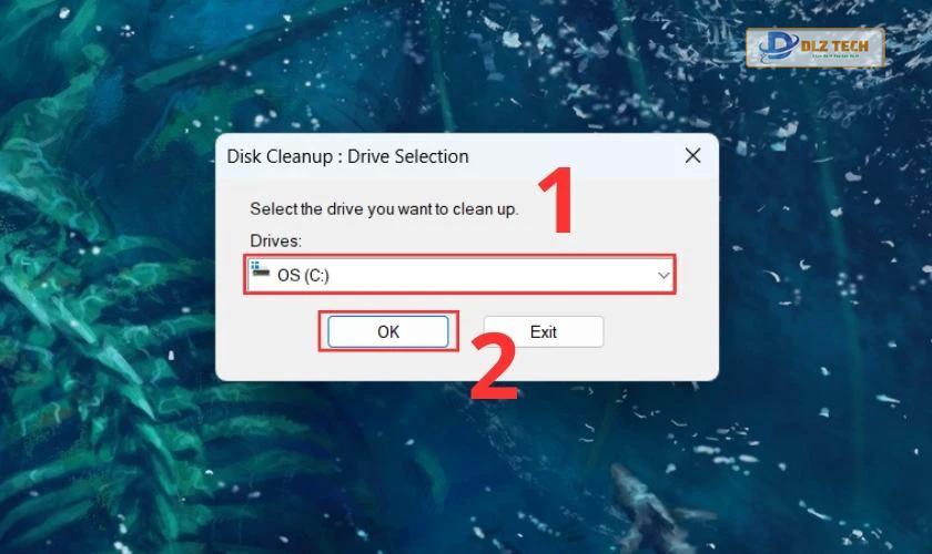 Chọn ổ đĩa C tại ô Drives và ấn OK để dọn rác trên Win 11