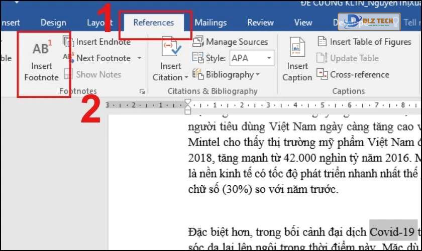 Chọn thẻ References và chọn vào mục Insert Footnote