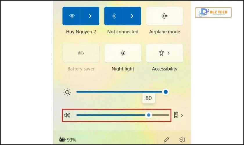 Kiểm tra âm lượng để sửa lỗi cắm loa vào laptop không nghe được