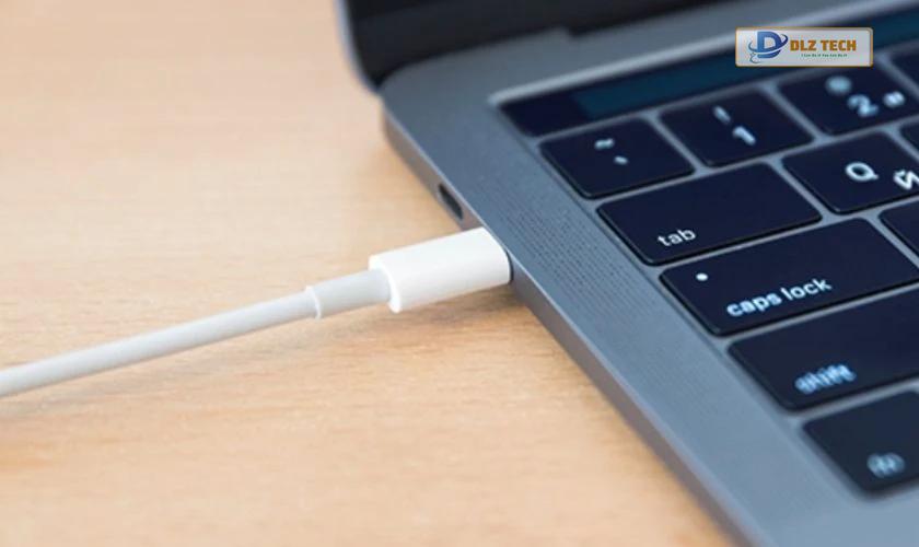 Chuột laptop gặp lỗi do phần cứng