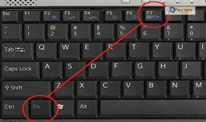 Sử dụng phím tắt để mở chuột laptop bị khóa