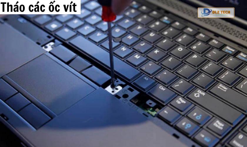 Quy trình tháo và lắp lại bàn phím laptop