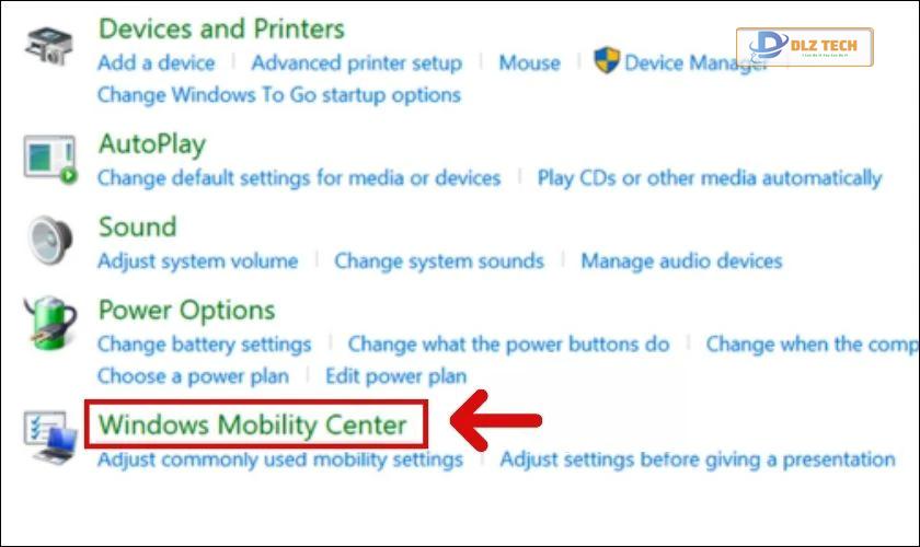 Nhấn chọn Hardware and Sound và click chuột vào Windows Mobility Center