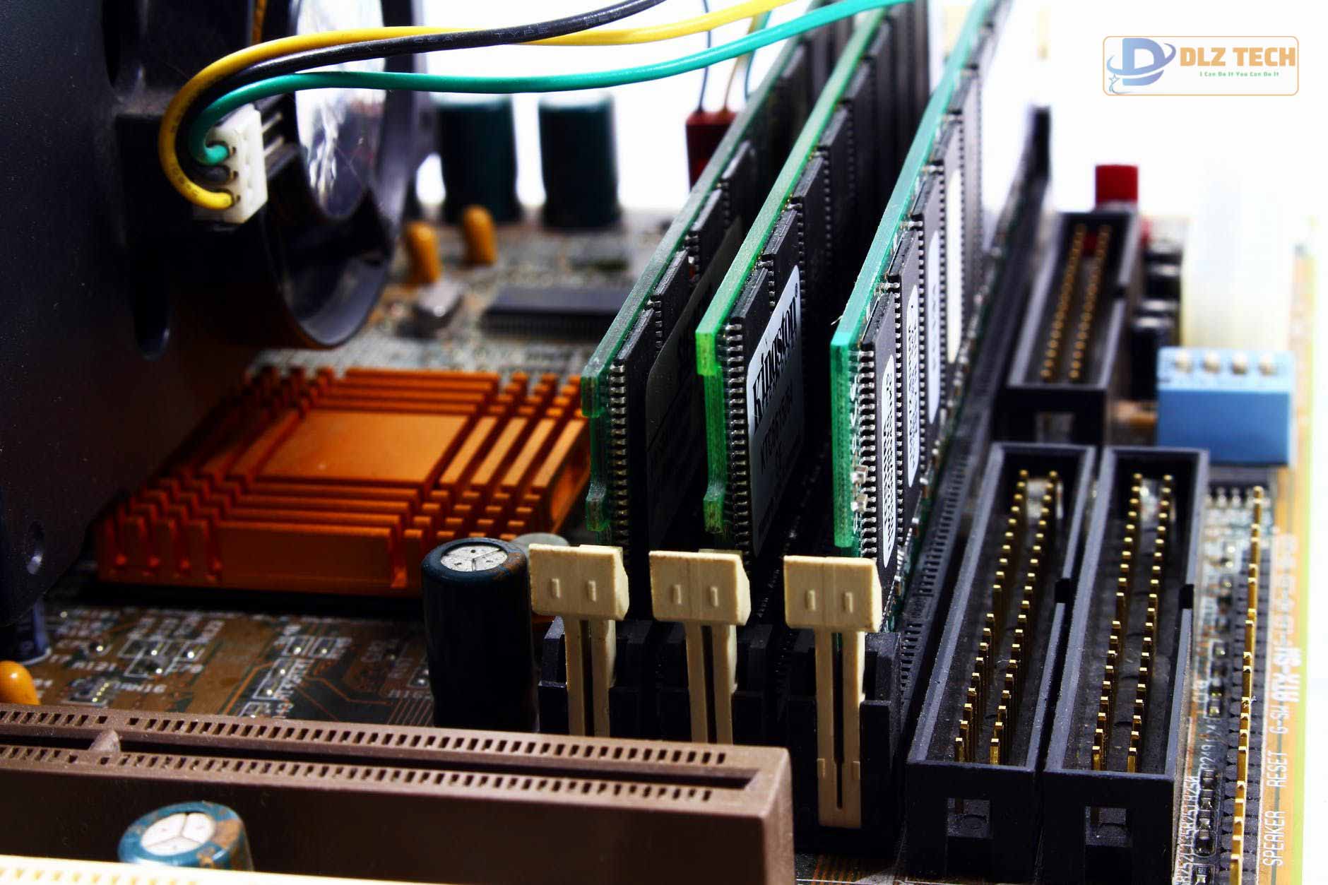 Ổ cứng SSD Ổ cứng SSD