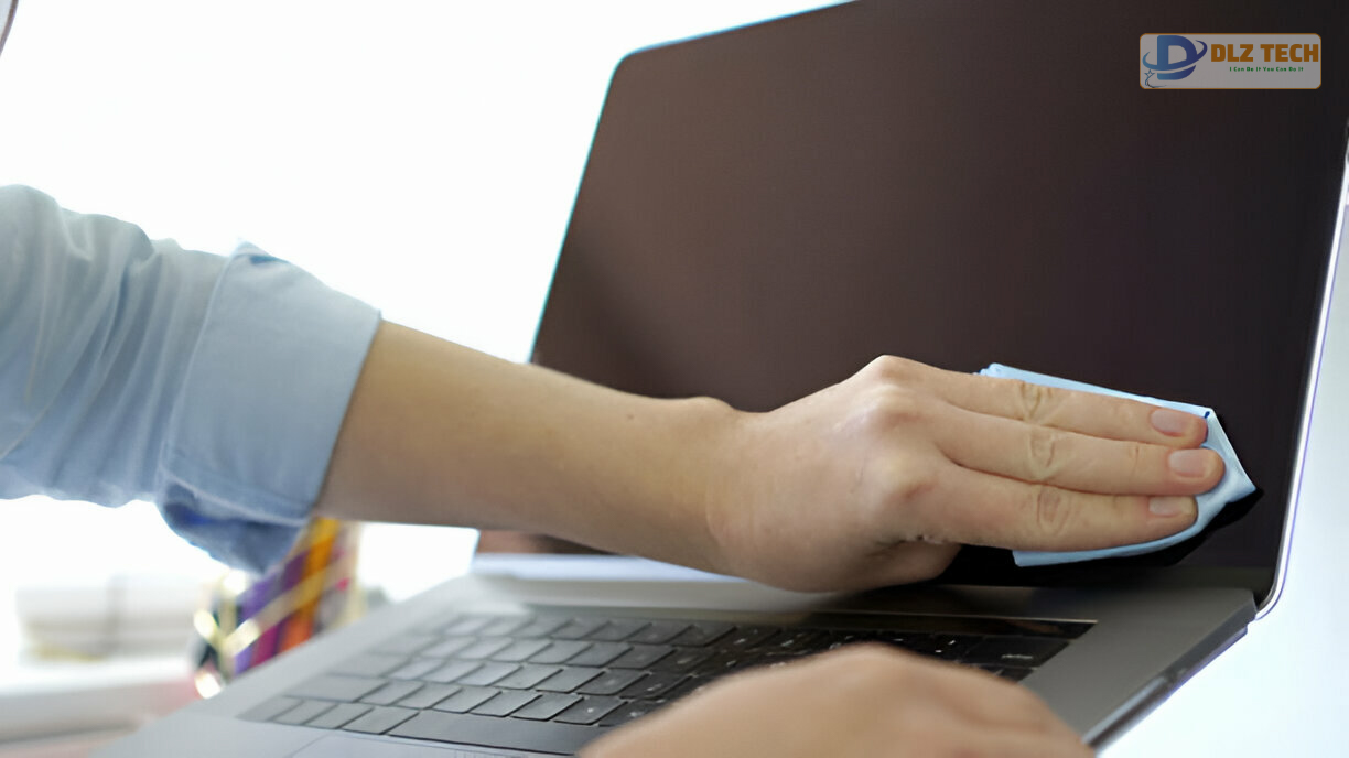 Sửa bàn phím laptop HP không gõ được tại Dlz Tech