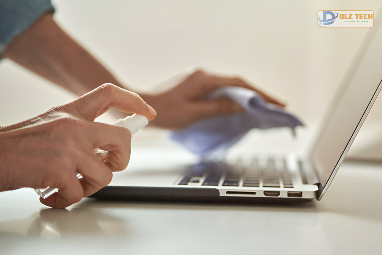 Vệ sinh laptop tại nhà Thuận An chuyên nghiệp Vệ sinh laptop tại nhà Thuận An giúp tăng tuổi thọ linh kiện